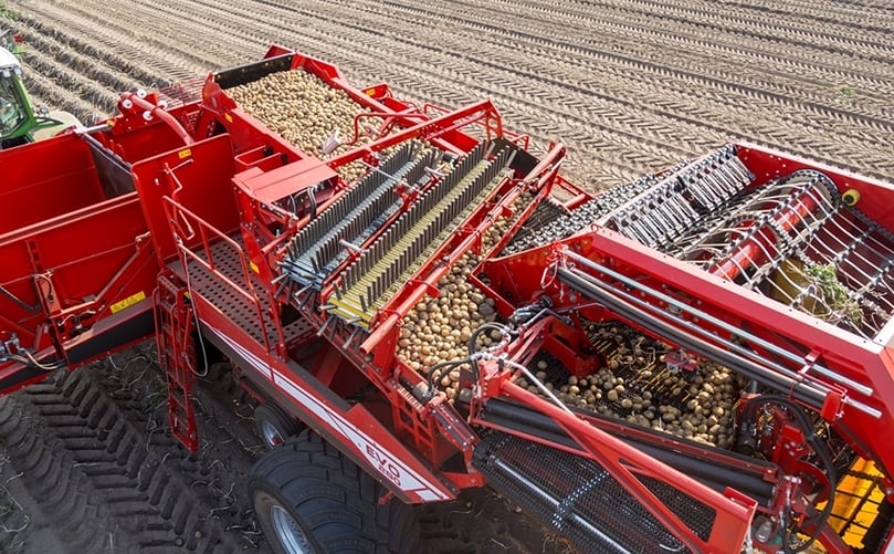 La EVO 280 ofrece un tercer separador ClodSep para la mejor separación en suelos con muchos terrones o EasySep para suelos ligeros con una baja proporción de desperdicios. La EVO 280 ofrece un tercer separador ClodSep para la mejor separación en suelos con muchos terrones o EasySep para suelos ligeros con una baja proporción de desperdicios.