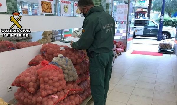 Inmovilizan en Vigo, España 1.500 kilos de patatas falsas de Xinzo da Limia