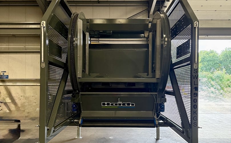 Front view of the new Rota-Tip TE, featuring a centre pivot design that fully empties boxes while reducing strain on the machine and crop Front view of the new Rota-Tip TE, featuring a centre pivot design that fully empties boxes while reducing strain on the machine and crop