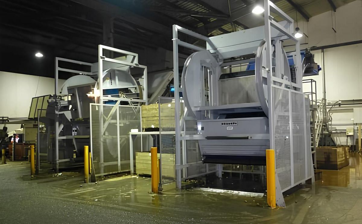 Haith Group upgrades its successful Rotatip box tipper Haith Group upgrades its successful Rotatip box tipper