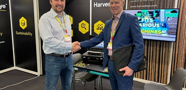 L-R Harry Tinson, general manager at HarvestEye, and Antti Hintikka, U2 Online Oy