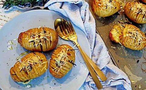 Potatoes now worth one billion (NZD) dollars to New Zealand economy Potatoes now worth one billion (NZD) dollars to New Zealand economy