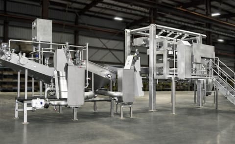 Potato Heat and Control slicer platform (right), washer and Airsweep (left) Potato Heat and Control slicer platform (right), washer and Airsweep (left)