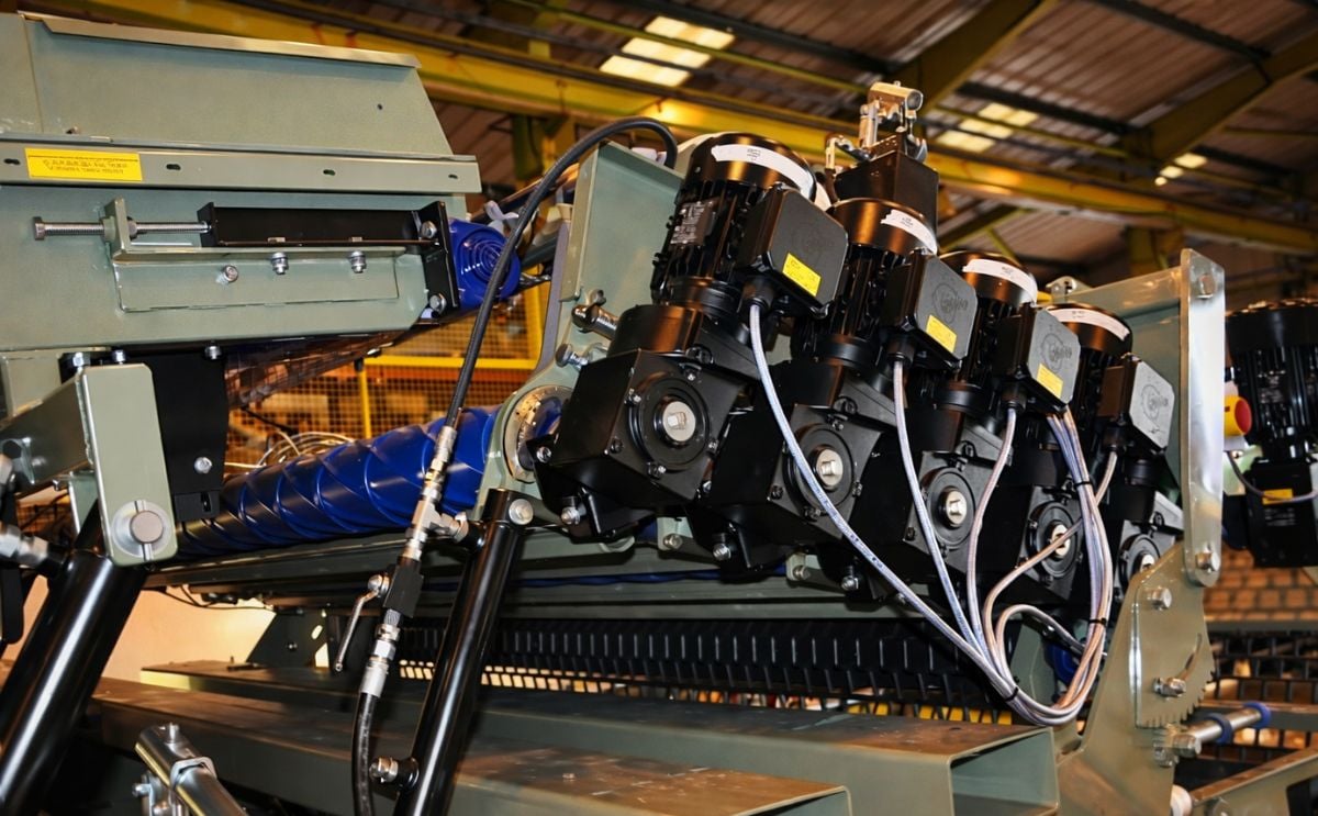 Herbert launches electric Variclean for process industry Herbert launches electric Variclean for process industry