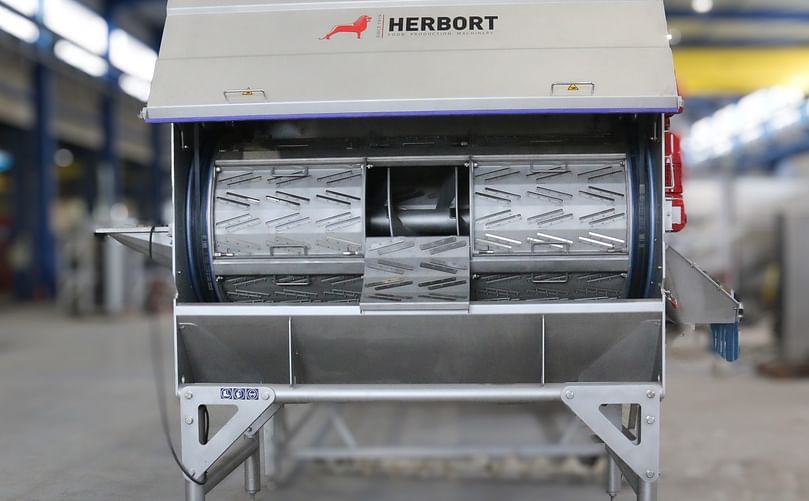 Elevate your food processing with Herbort's Knife Peeler – delivering smooth, precise, and high-quality results for premium produce