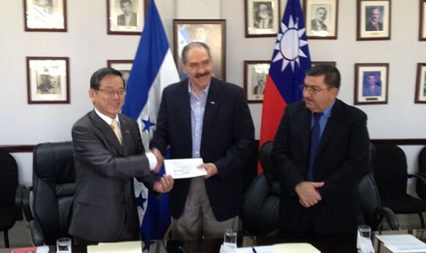Honduras: Taiwán entrega 350 mil dólares para producir semilla sana