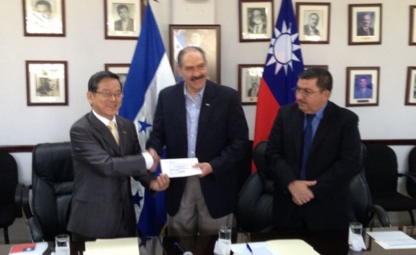 Honduras: Taiwán entrega 350 mil dólares para producir semilla sana