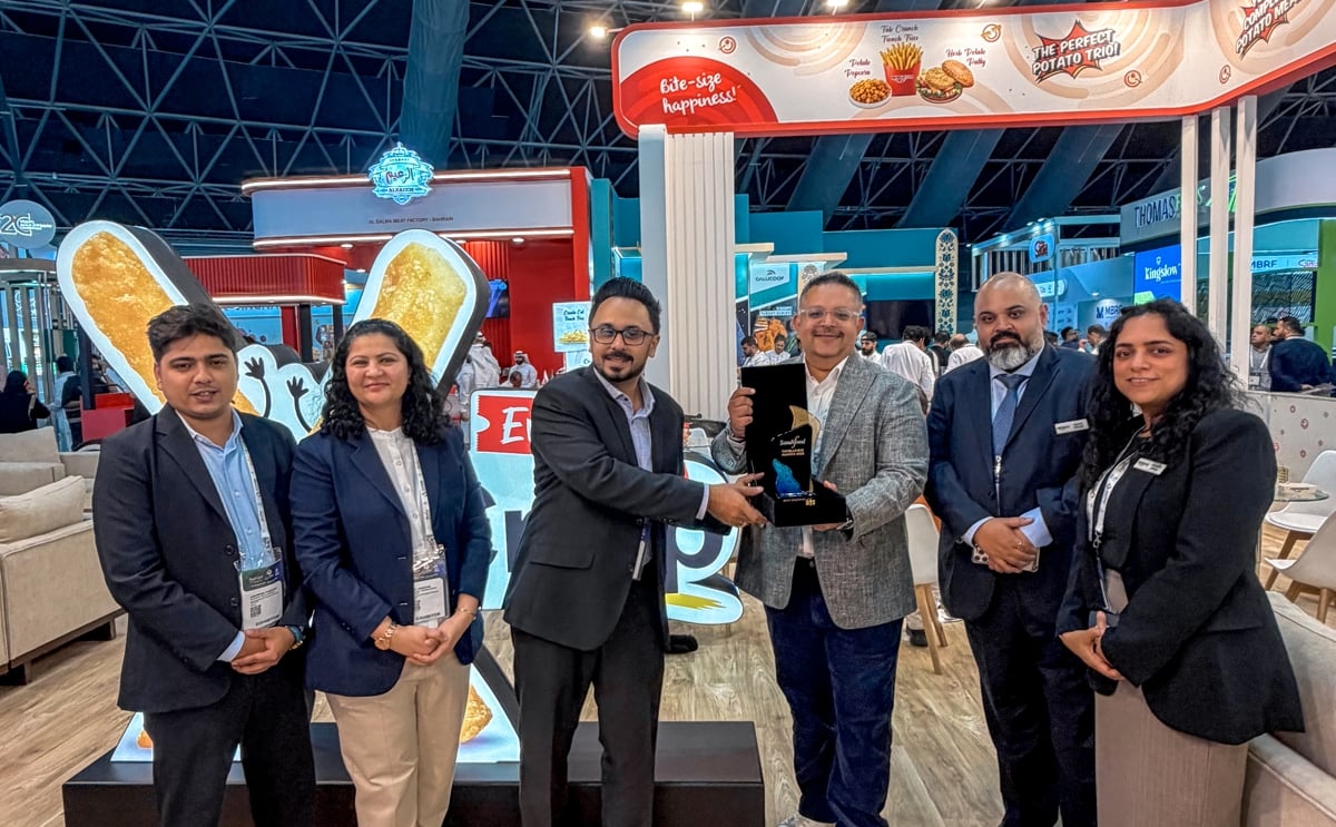 Iscon Balaji Foods receives the Saudifood Excellence Award 2026 at The Saudi Food Show in Jeddah.