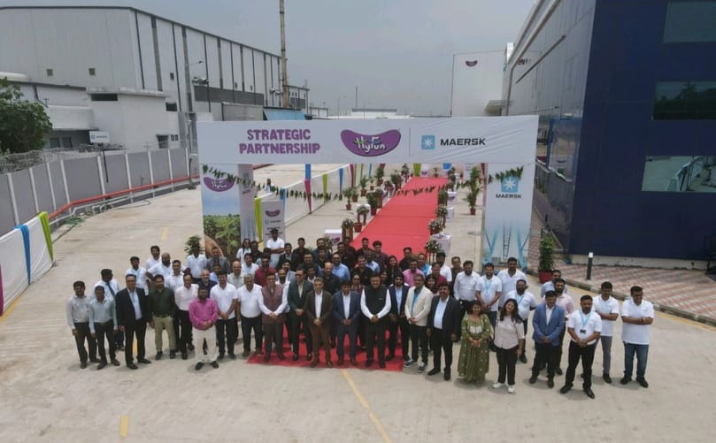 Employees and partners from HyFun Foods and Maersk gather to celebrate the opening of the new cold storage facility in Mehsana, Gujarat Employees and partners from HyFun Foods and Maersk gather to celebrate the opening of the new cold storage facility in Mehsana, Gujarat