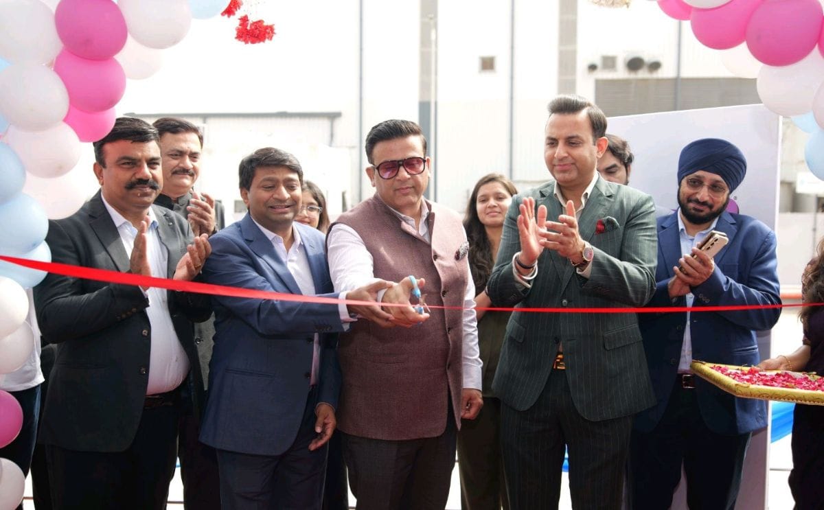 Representatives of HyFun Foods and Maersk officially inaugurate the new cold storage facility in Mehsana, Gujarat, during the ribbon-cutting ceremony.