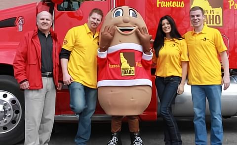 The Idaho Potato Truck send off... The Idaho Potato Truck send off...