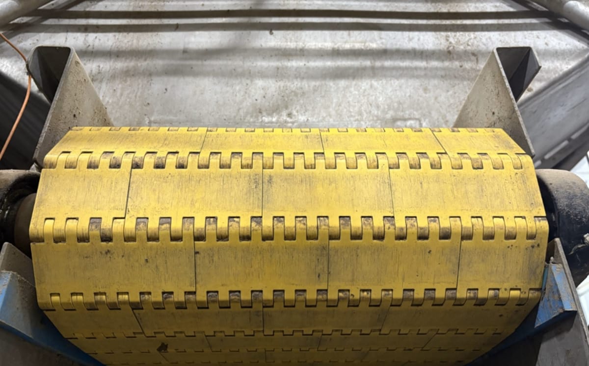 Idahoan Foods installed Intralox® Series 10000 belting on the conveyors beneath its even-flow bins at the Idaho Falls facility, eliminating belt slippage while reducing maintenance and improving conveyor reliability.