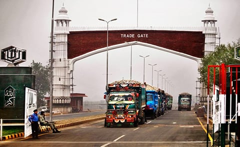 Border crossing between India and Pakistan Border crossing between India and Pakistan