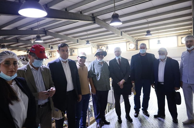 During the Consul’s visit to the plant and his inspection of the production lines . During the Consul’s visit to the plant and his inspection of the production lines .