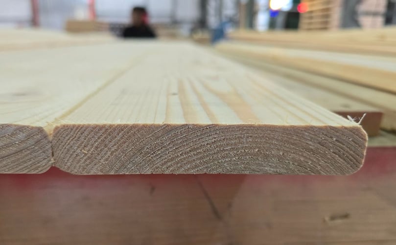 Planed and beveled wooden surfaces used in Inter Agra potato storage crates Planed and beveled wooden surfaces used in Inter Agra potato storage crates