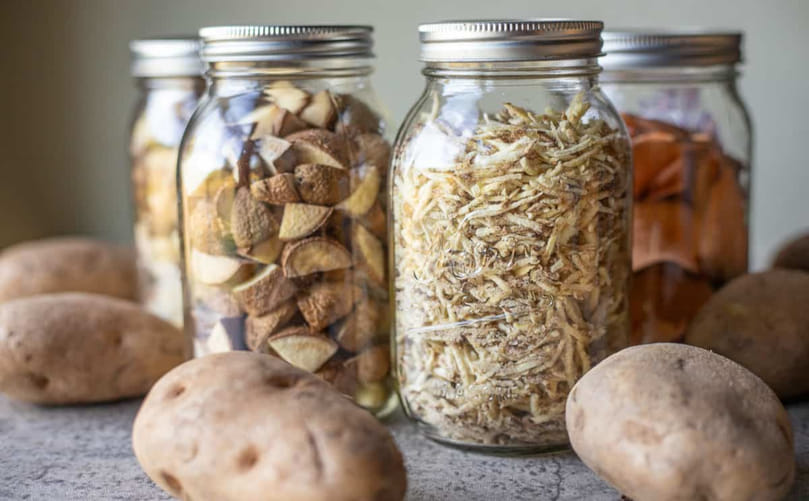 Freeze-Drying Process of Potatoes: From Freezing to Final Dehydration