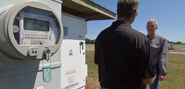 Florida potato farmer installs electrical irrigation system