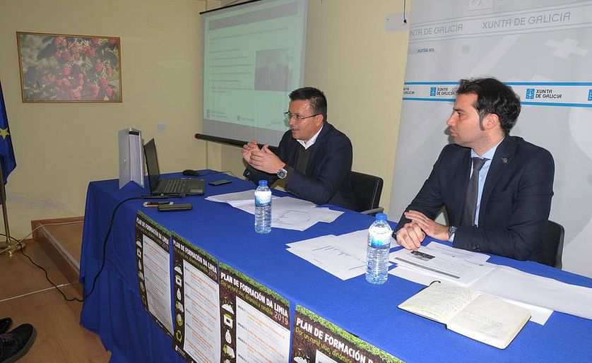 Técnicos de la Xunta incidirán en los aspectos más importantes para el futuro del sector.  El conselleiro de Medio Rural, José González, durante la presentación del Plan Formacion de A Limia.