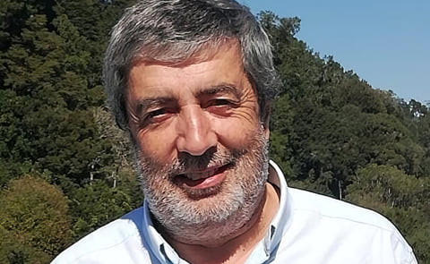 Julio Kalazich, Ph.D., Agronomy Professor, Universidad de Los Lagos, Osorno, Chile Julio Kalazich, Ph.D., Agronomy Professor, Universidad de Los Lagos, Osorno, Chile