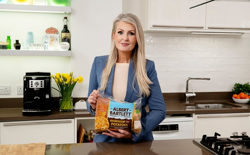 Kate Hardcastle MBE showcasing Albert Bartlett Home Grown Potatoes as part of the brand’s “Make Mealtimes Matter” campaign. Kate Hardcastle MBE showcasing Albert Bartlett Home Grown Potatoes as part of the brand’s “Make Mealtimes Matter” campaign.