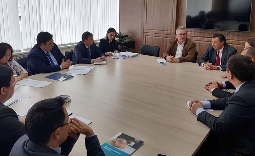In Astana Kazakh Invest NC organized a number of meetings between managers of the Dutch company Farm Frites, Simon Quist and Jos den Boer, and the Deputy Prime Minister, Minister of Agriculture, Umirzak Shukeyev, Vice Minister for Investments and Developm
