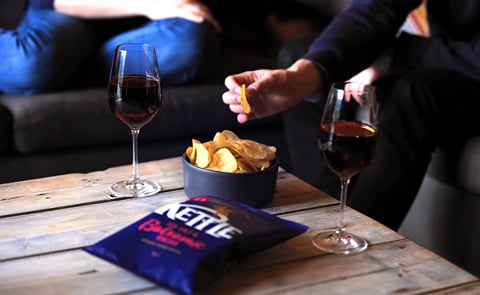 In the United Kingdom, the sharing category is the number one growth sector within Convenience Crisps & Snacks, up by 13.3% year on year, thanks to the popularity of the Big Night In. In the United Kingdom, the sharing category is the number one growth sector within Convenience Crisps & Snacks, up by 13.3% year on year, thanks to the popularity of the Big Night In.