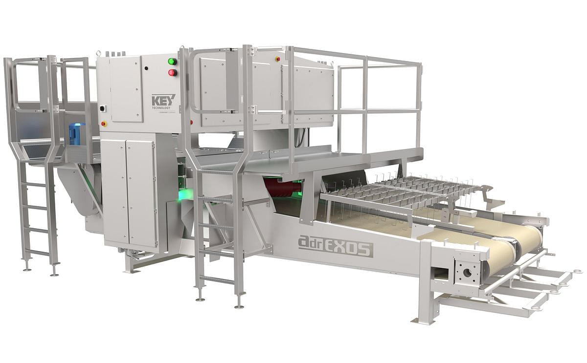 ADR EXOS™ is the latest version of Key Technology's unique Automatic Defect Removal System (ADR) that turns defective potato strips into good ones by automatically identifying and removing flaw areas.