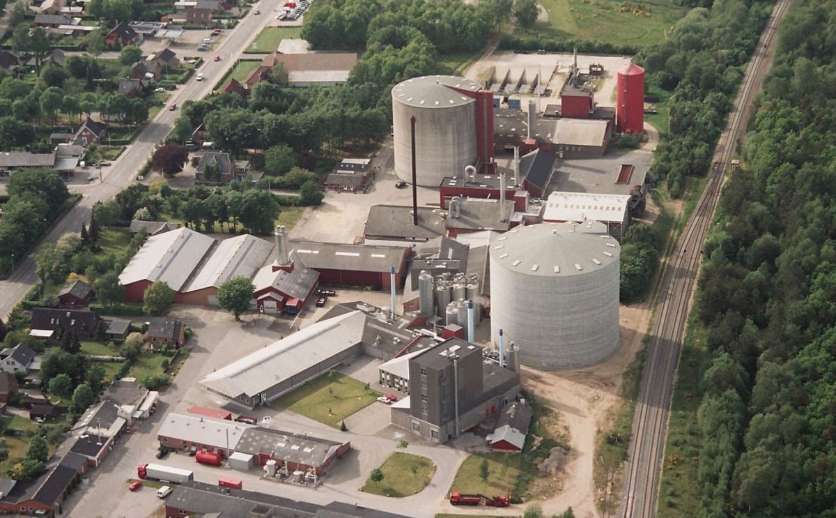 Siccadania is installing the two largest flash dryers in Denmark dryers, as part of AKM expansion. Siccadania is installing the two largest flash dryers in Denmark dryers, as part of AKM expansion.