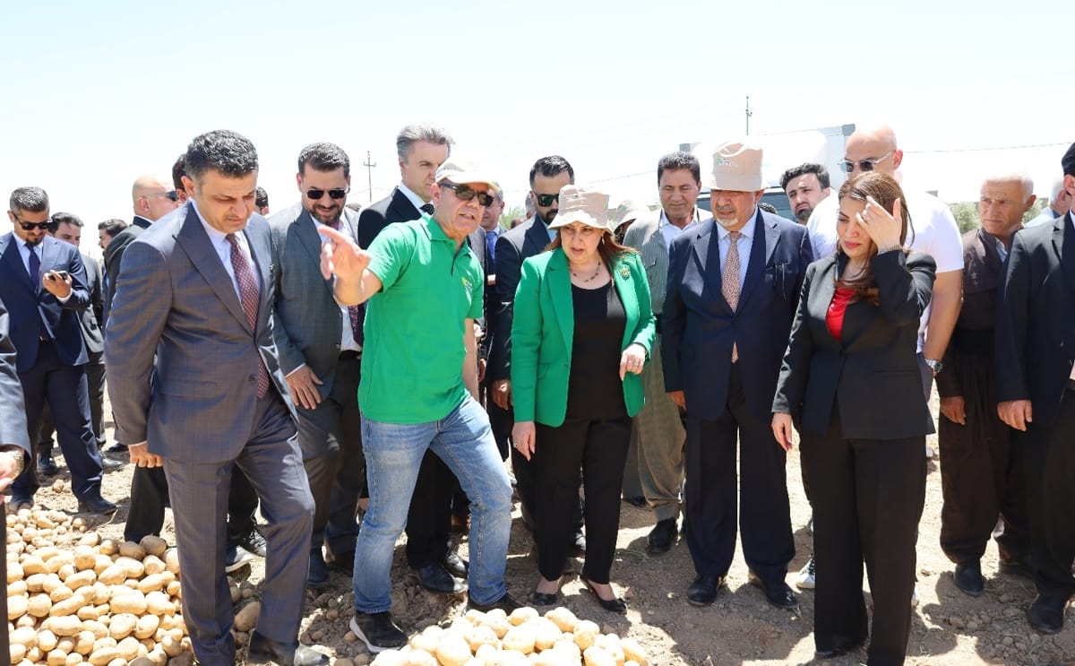 Ms. Begard Talabani, Minister of Agriculture and Water Resources; Ms. Ahlam Asaad Zidbegi, Representative of the Regional Presidency; and Mr. Shaban Nahar, Chairman of the Board of Directors of Beirut Erbil Company