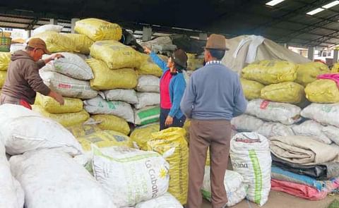 Ventas. Las papas son menos en los mercados. Ventas. Las papas son menos en los mercados.