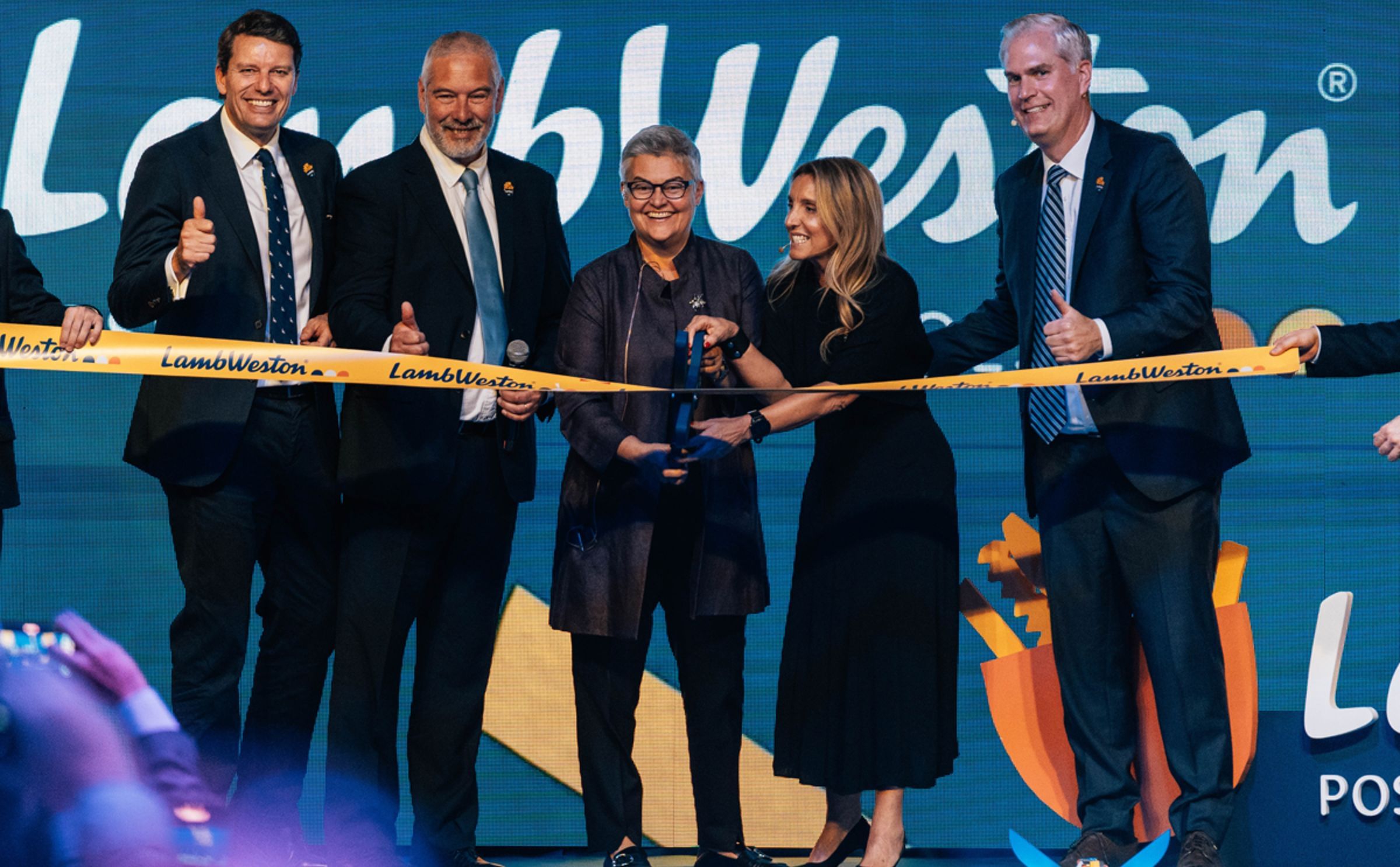Lamb Weston executives and local leaders celebrate the grand opening of the company’s new 40,000-square-meter production facility in Mar del Plata, Argentina, marking a major milestone in expanding operations across Latin America.