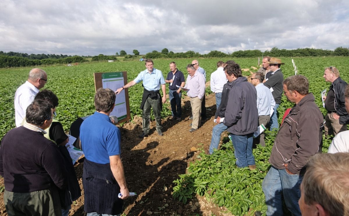 Lancashire potato grower opens his farm gates to share best practice Lancashire potato grower opens his farm gates to share best practice