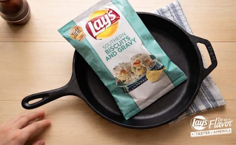 The winning flavor of Lay's 2015 edition "Do-Us-A-Flavor" potato chip contest in the United States: "Southern Biscuits and Gravy" The winning flavor of Lay's 2015 edition "Do-Us-A-Flavor" potato chip contest in the United States: "Southern Biscuits and Gravy"