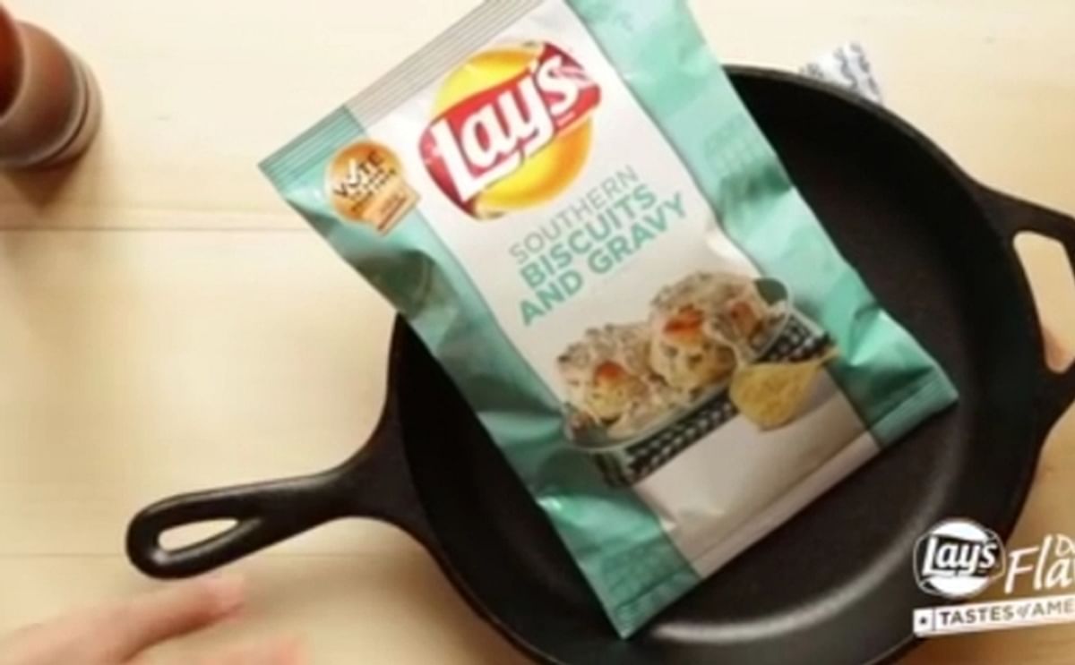 The winning flavor of Lay's 2015 edition "Do-Us-A-Flavor" potato chip contest in the United States: "Southern Biscuits and Gravy"