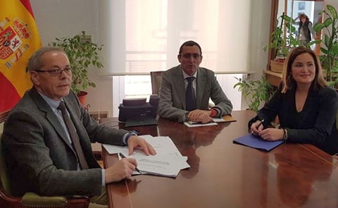 Reunión entre el director general de Sanidad de Producción Agraria, Valentín Almansa y el director xeral de Gandaría, José Balseiros. Reunión entre el director general de Sanidad de Producción Agraria, Valentín Almansa y el director xeral de Gandaría, José Balseiros.