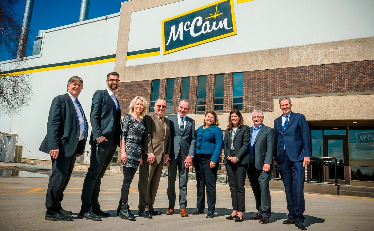 McCain Foods Portage la Prairie, Manitoba facility celebrated 40 years in business on April 15th with dignitaries joining McCain executives to officially open its new $10 million potato receiving area. (Pictured left to right: Ian Wishart, MLA, Portage la
