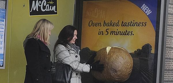 McCain cooks up potato-scented bus stop campaign
