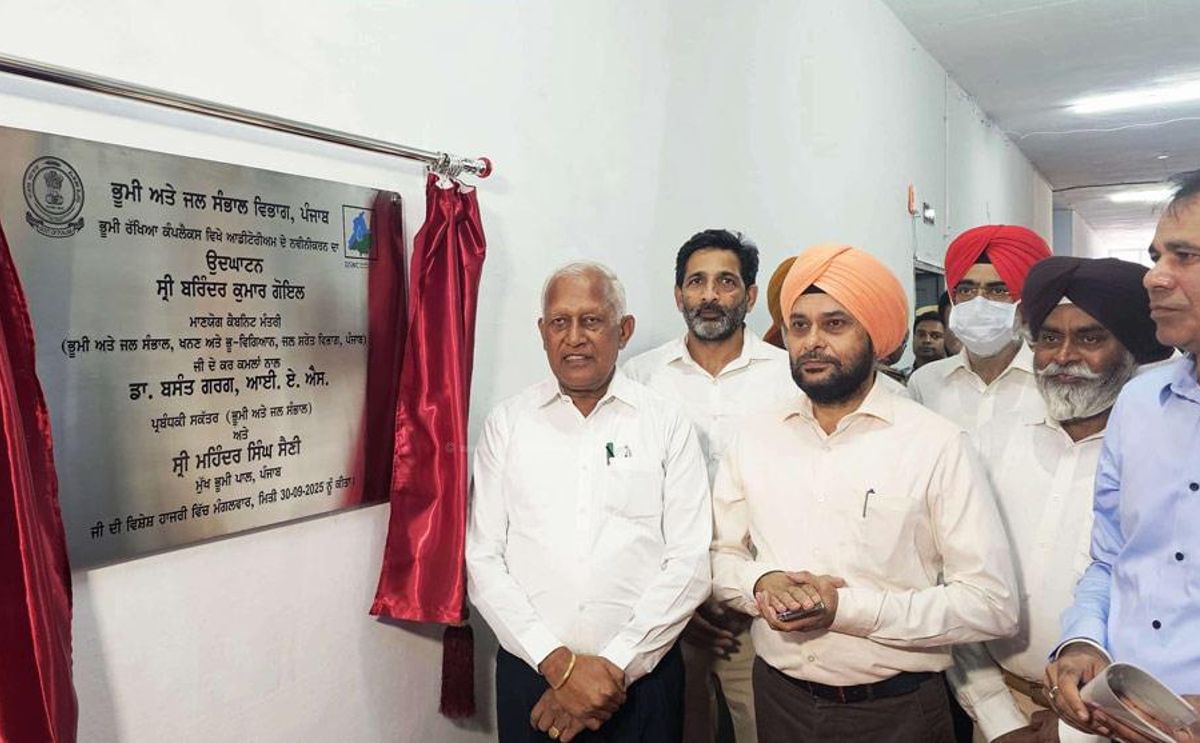 Punjab Soil & Water Conservation Minister Barinder Kumar Goyal inaugurates the upgraded auditorium and launches an e-approval portal during the workshop on promoting micro irrigation in potato cultivation at Mohali