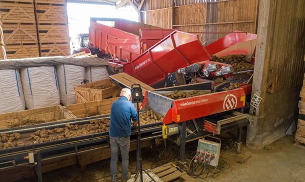 APH Group - Miedema SB receiving hoppers APH Group - Miedema SB receiving hoppers