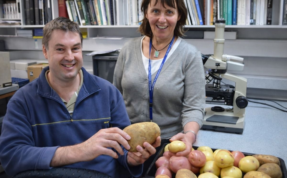 PreDicta Pt senior research officer Mike Rettke and Dr Kathy Ophel Keller at SARDI’s Molecular Diagnostics offices at the Plant Research Centre, Waite Campus. PreDicta Pt senior research officer Mike Rettke and Dr Kathy Ophel Keller at SARDI’s Molecular Diagnostics offices at the Plant Research Centre, Waite Campus.