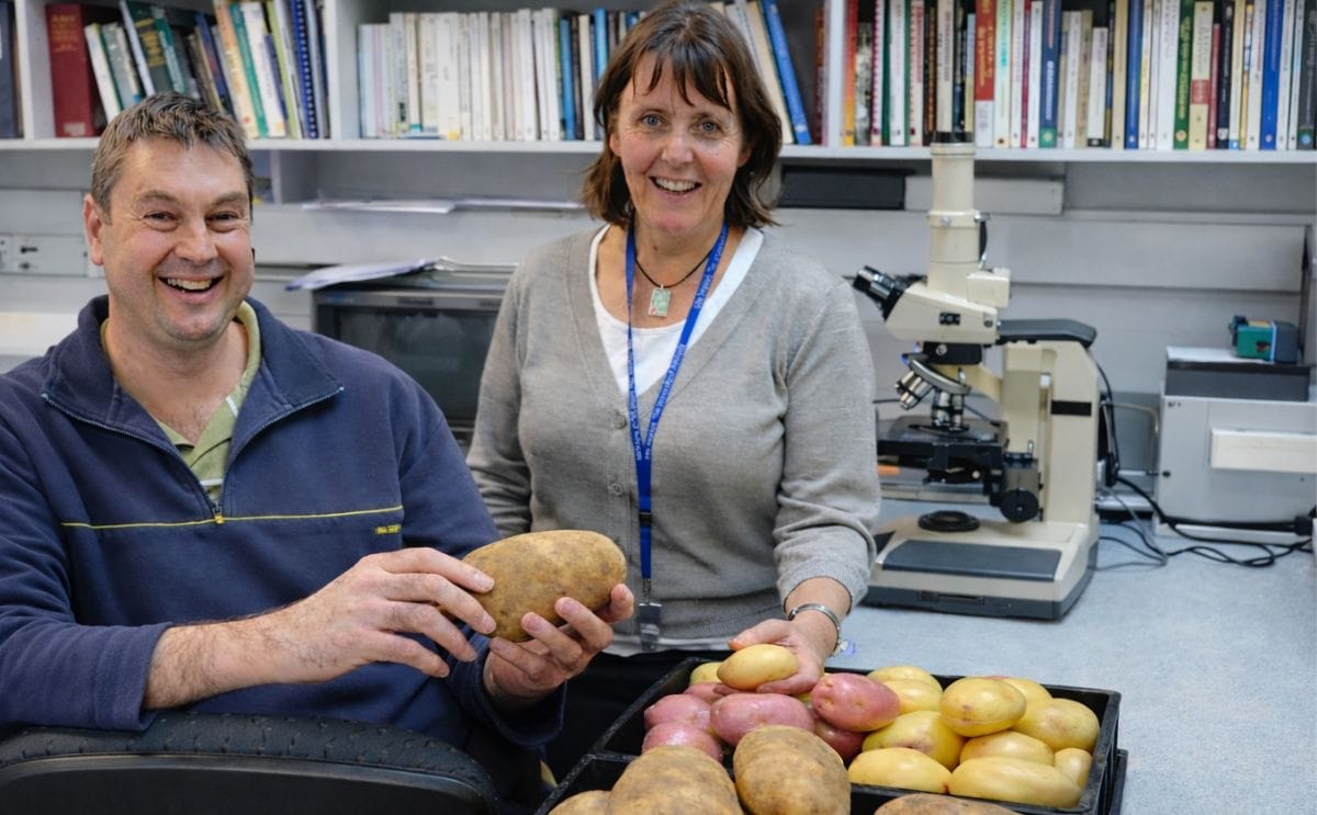 PreDicta Pt senior research officer Mike Rettke and Dr Kathy Ophel Keller at SARDI’s Molecular Diagnostics offices. Mike Rettke is one of the presenters at this special potato research and development (R&D) workshop PreDicta Pt senior research officer Mike Rettke and Dr Kathy Ophel Keller at SARDI’s Molecular Diagnostics offices. Mike Rettke is one of the presenters at this special potato research and development (R&D) workshop