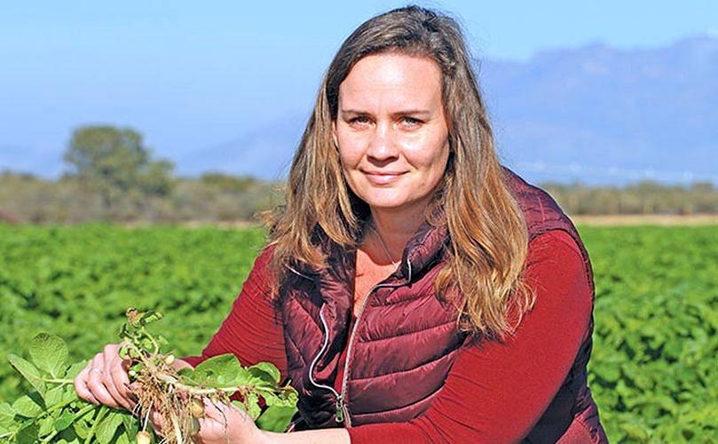 Monique Vlok has been helping her father, Frans, on their potato farm near Piketberg since 2008.