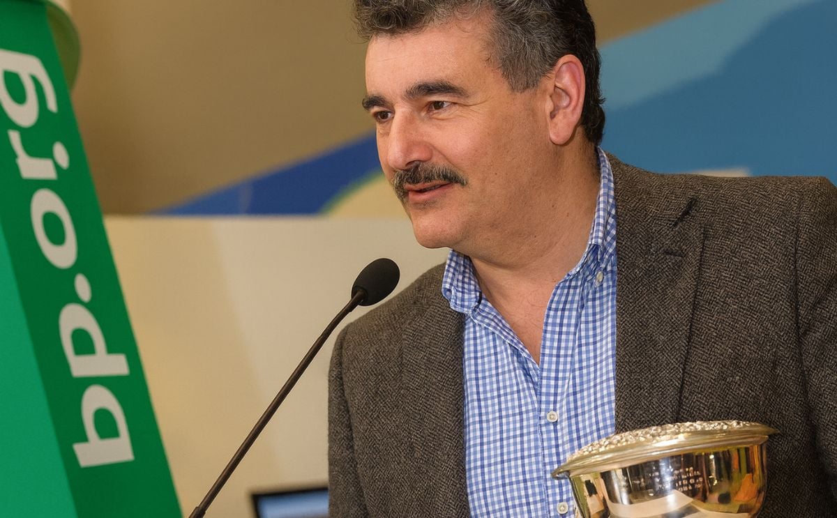 Nick Vermont receives British Potato Industry Award at BP 2015 Nick Vermont receives British Potato Industry Award at BP 2015