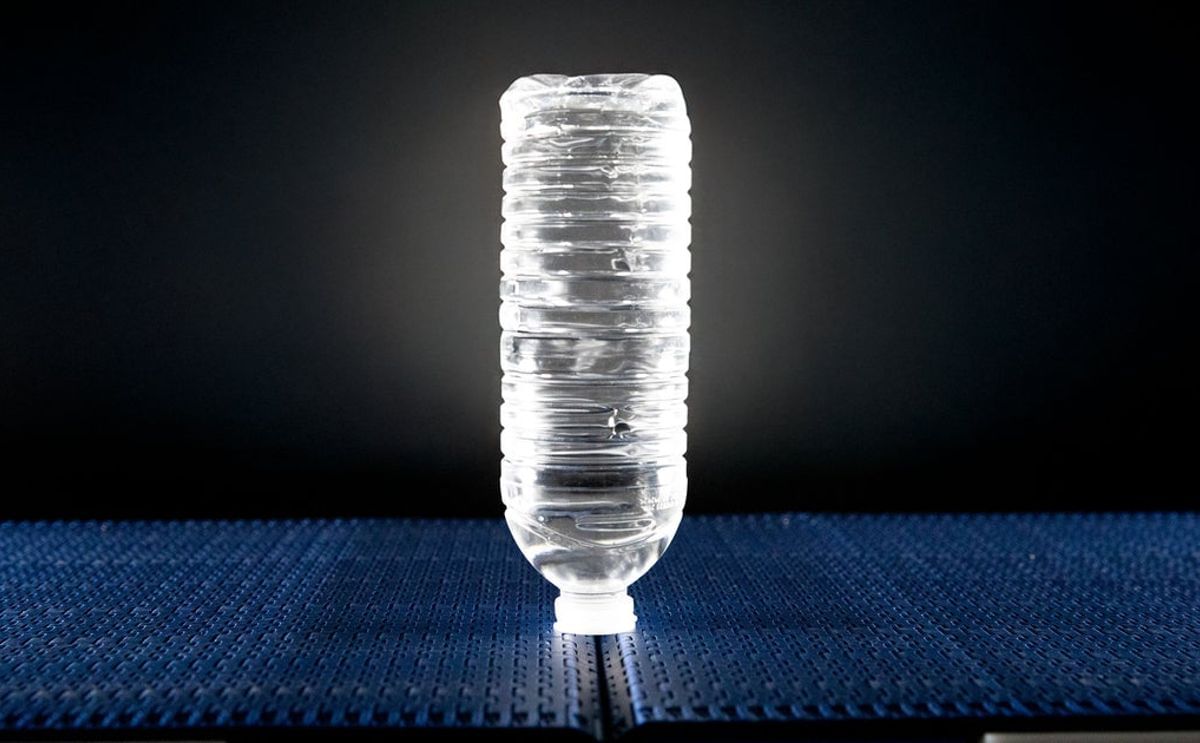 Intralox conveyors with advanced plastic belts ensure stable, precise transfers—minimizing downtime and maximizing belt performance.ntime and ensure reliable belt performance. Intralox conveyors with advanced plastic belts ensure stable, precise transfers—minimizing downtime and maximizing belt performance.