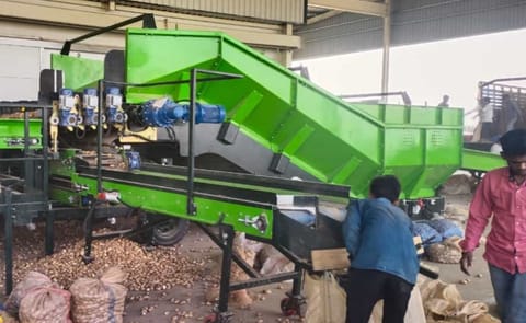 Natural Storage Solutions Pvt. Ltd (NSSPL) - Potato Inspection Table Natural Storage Solutions Pvt. Ltd (NSSPL) - Potato Inspection Table