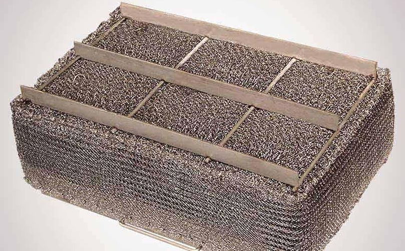 Easy to clean -
Oil is collected on reusable stainless steel mesh pads that can be washed with a clean-in-place spray system or collected for disposal. Gentle