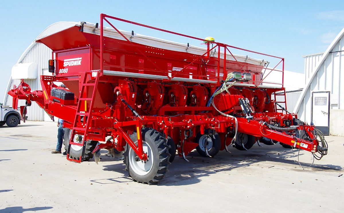 A modified, one-pass seeder and hilling system from Spudnik was key to Berry’s foray into direct-seeded potatoes (Courtesy: Alexis Stockford)