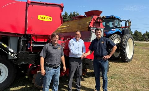 Oxbo and Allan Equipment leadership seal their new exclusive dealer partnership, bringing advanced planting and harvesting solutions to potato growers. Oxbo and Allan Equipment leadership seal their new exclusive dealer partnership, bringing advanced planting and harvesting solutions to potato growers.