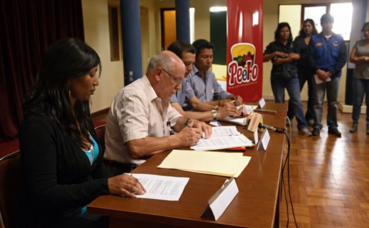 EEUU: Consideran subsidiar papas para madres pobres EEUU: Consideran subsidiar papas para madres pobres