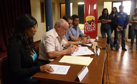 EEUU: Consideran subsidiar papas para madres pobres EEUU: Consideran subsidiar papas para madres pobres